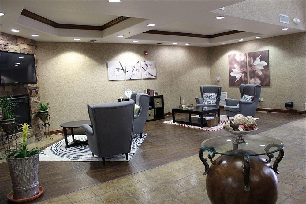 Holiday Inn Express Tehachapi By Ihg Exterior photo