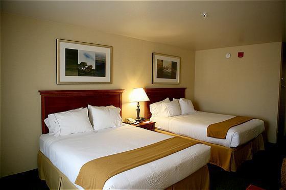 Holiday Inn Express Tehachapi By Ihg Room photo