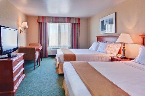Holiday Inn Express Tehachapi By Ihg Exterior photo